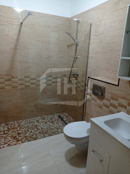 Apartament 2 camere, decomandat, ZONA ROMUL LADEA