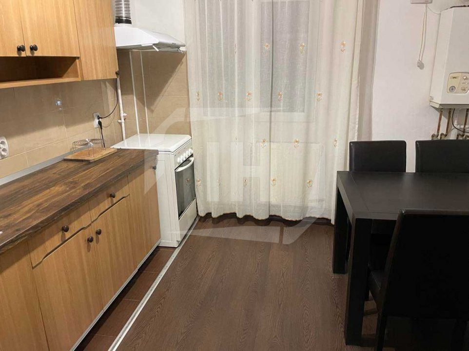 Apartament cu 2 camere decomandat, zona Piata Marasti