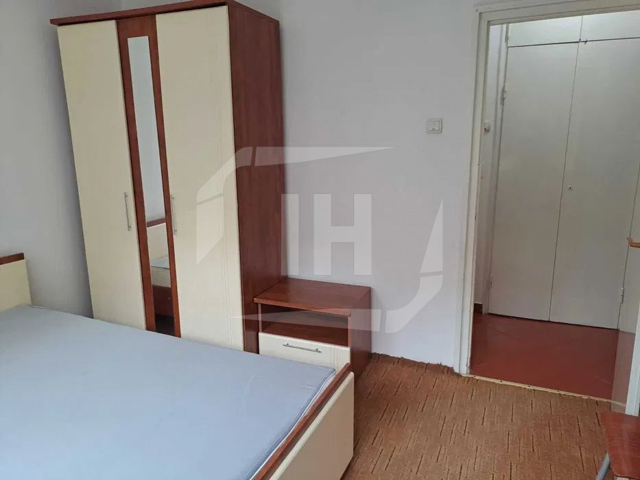 Apartament 2 camere, balcon, Zona Aleea Bizușa