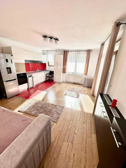 Apartament 2 camere, parcare, Zona Câmpului