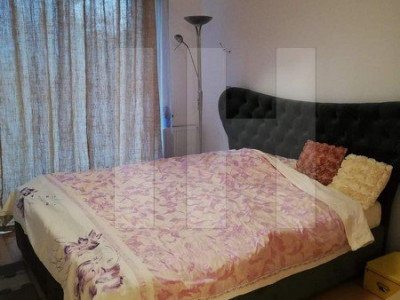 Apartament 3 camere , terasa, zona strazii Campului