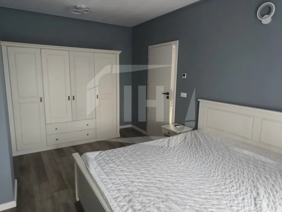 Apartament 2 camere, semidecomandat, parcare, zona Vivo, Columna Residence