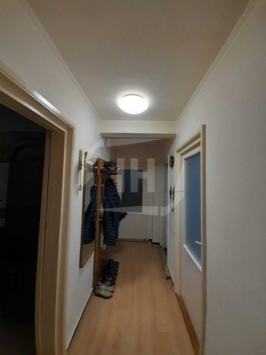 Apartament cu 3 camere, etaj 2, zona Liviu Rebreanu