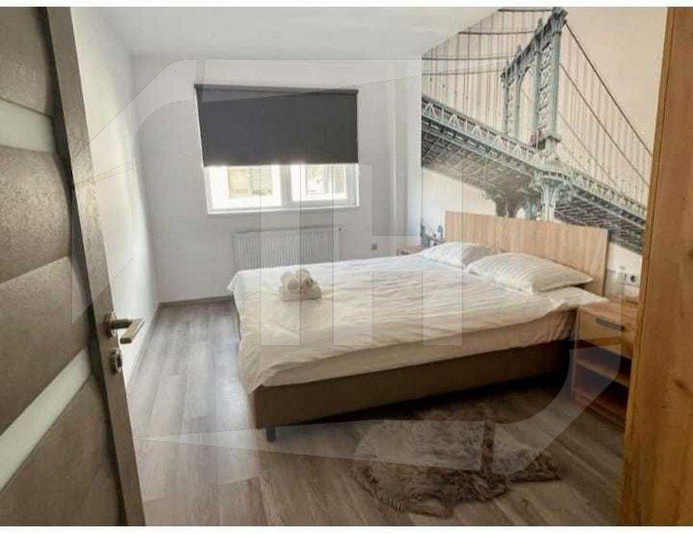 Apartament 3 camere, etaj intermediar, Zona Vivo