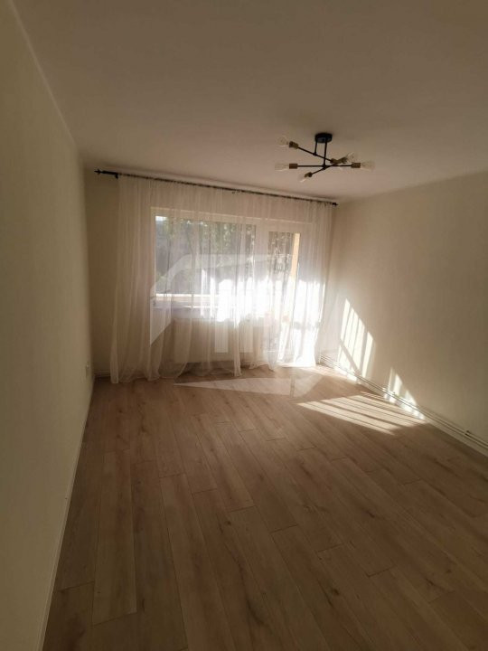 Apartament 4 camere proaspat renovat, zona Calvaria