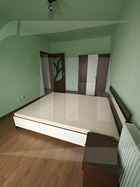 Apartament 2 camere, etaj intermediar, Zona Vivo