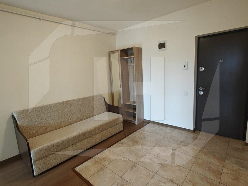 Apartament 2 camere, etaj intermediar, Zona Vivo