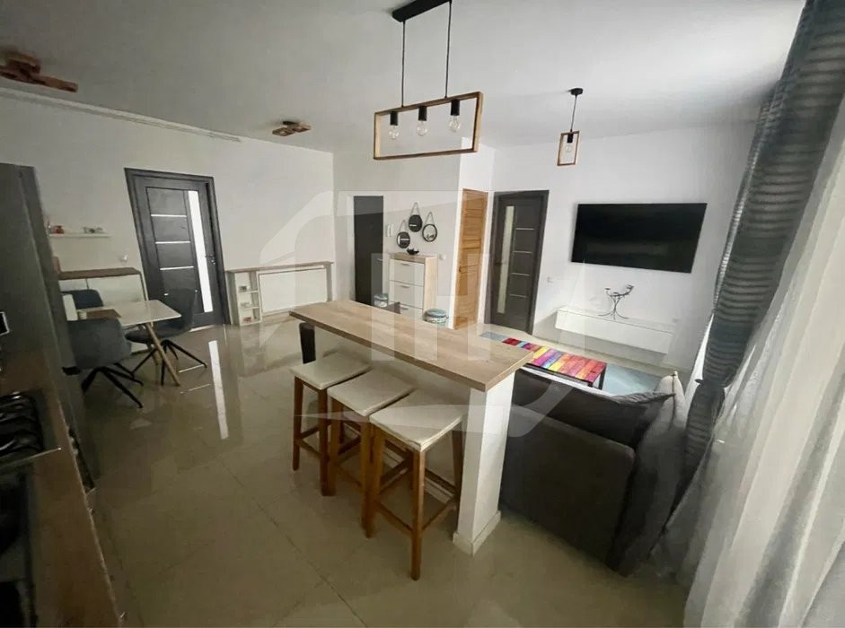 Apartament 2 camere, semidecomandat, terasa 30mp, zona Corneliu Coposu