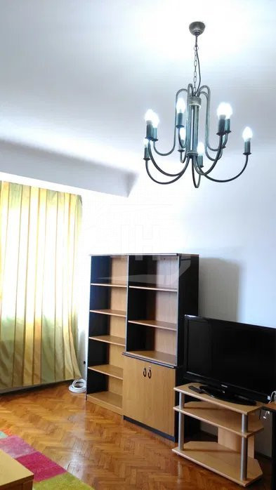 Apartament 2 camere, decomandat, 75 mp, Centru, zona Baritiu