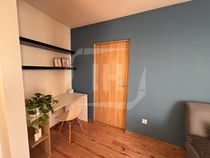 Apartament 2 camere, semidecomandat, zona Vivo