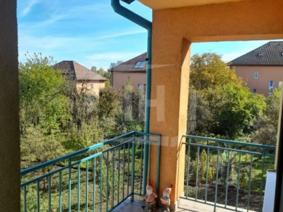 Apartamant 2 camere, garaj subteran in vila cu 2 niveluri din Andrei Muresanu!