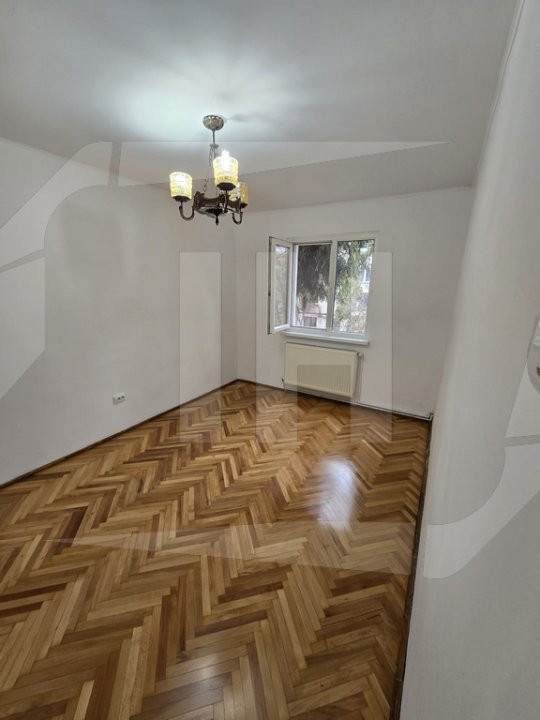 Apartament 3 camere, etaj intermediar, zona Grigore Alexandrescu