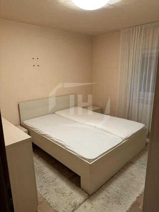 Apartament 4 camere, decomandat, etaj intermediar, zona strazii Observatorului