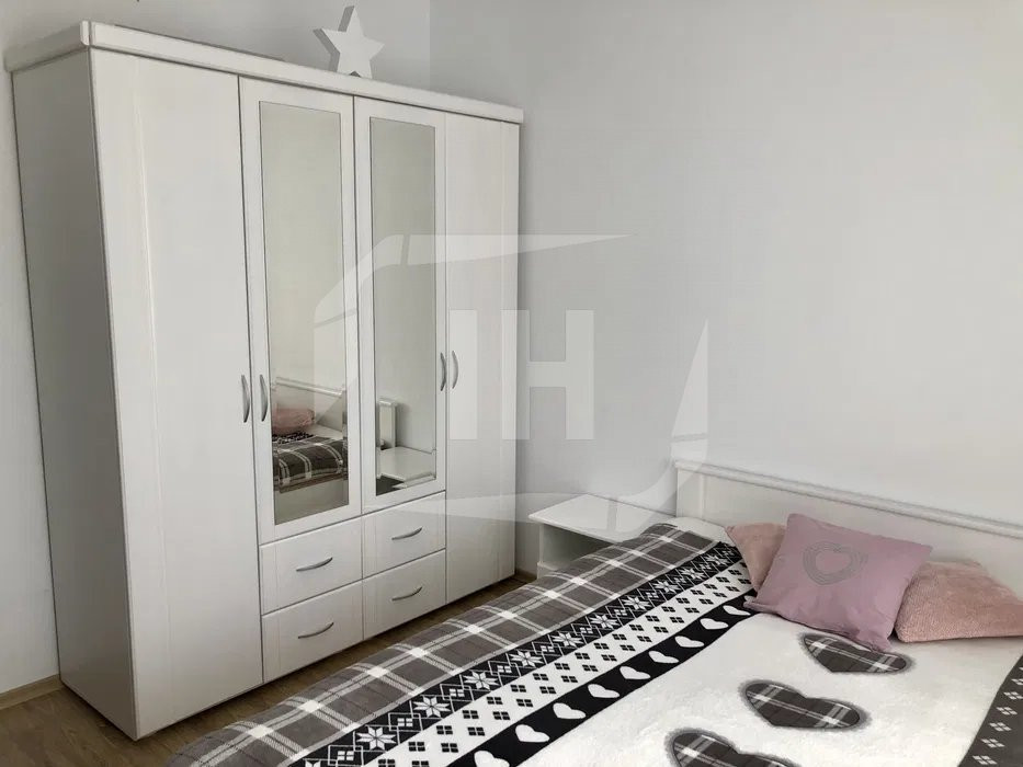 Apartament 3 camere, terasa 22 mp, etaj 1, zona strazii Plevnei