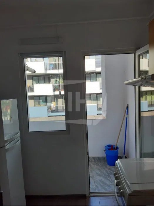 Apartament 3 camere, decomandat, etaj 3/5, zona str Oasului