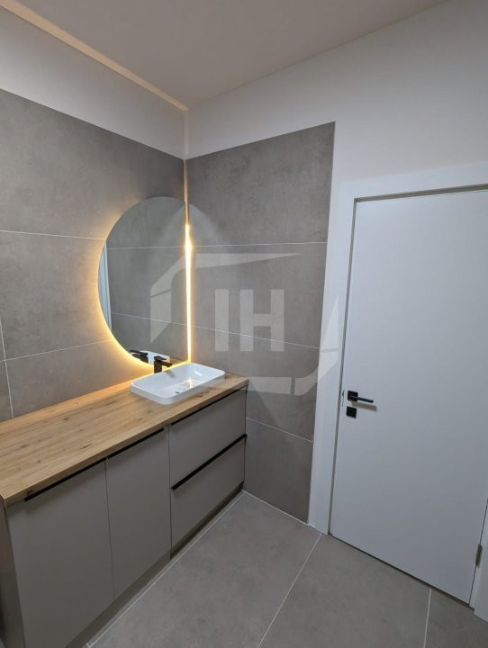 Apartament cu 2 camere, bloc nou, parcare