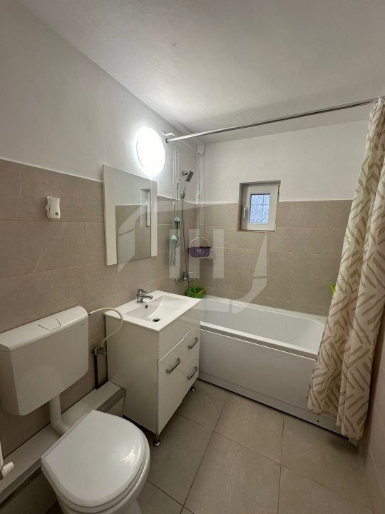 OPORTUNITATE! Apartament 3 camere, decomandat, P-ta Zorilor