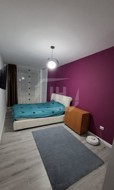 Apartament cu 3 camere, etaj intermediar, parcare