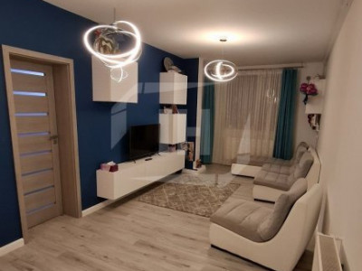 Apartament cu 3 camere, etaj intermediar, parcare