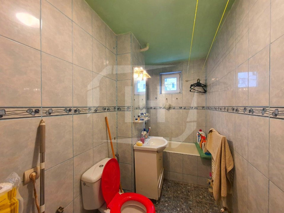 Apartament cu 3 camere decomandat, etaj 1, cartier Gheorgheni