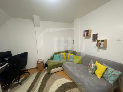 Apartament  decomandat, etaj intermediar, zona Liviu Rebreanu.