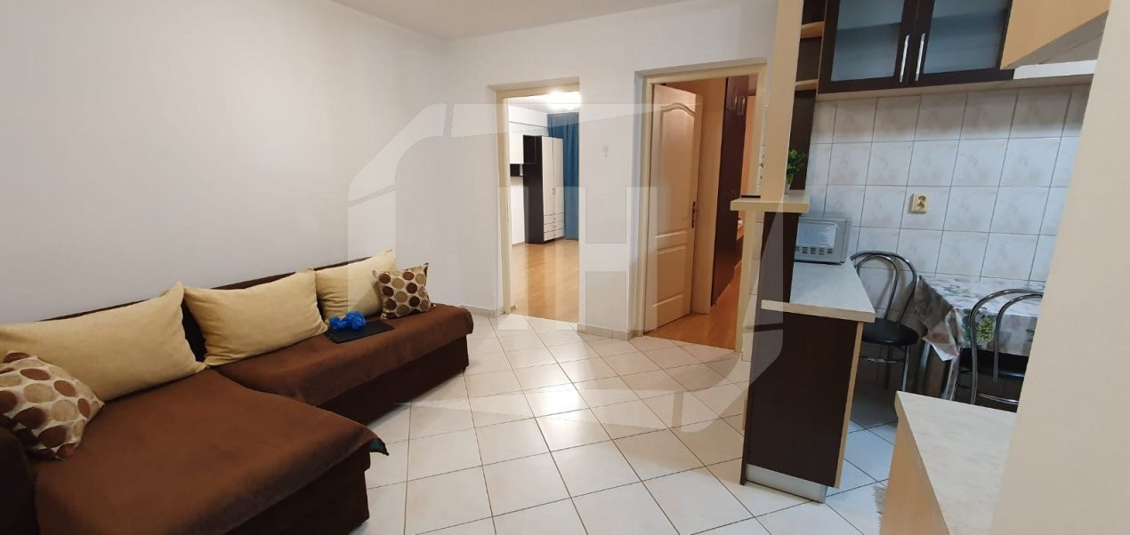 Apartament cu 3 camere, etajul 1, zona Mircea Eliade