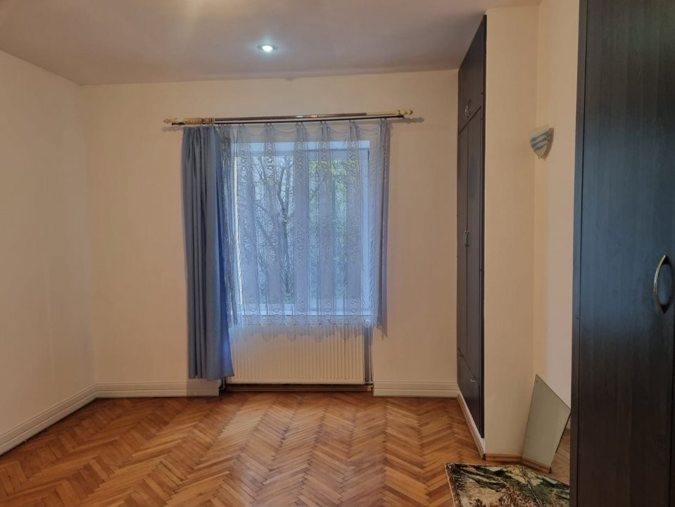 Apartament 3 camere cu gradina, zona Centrala - Parcul Cetatuia