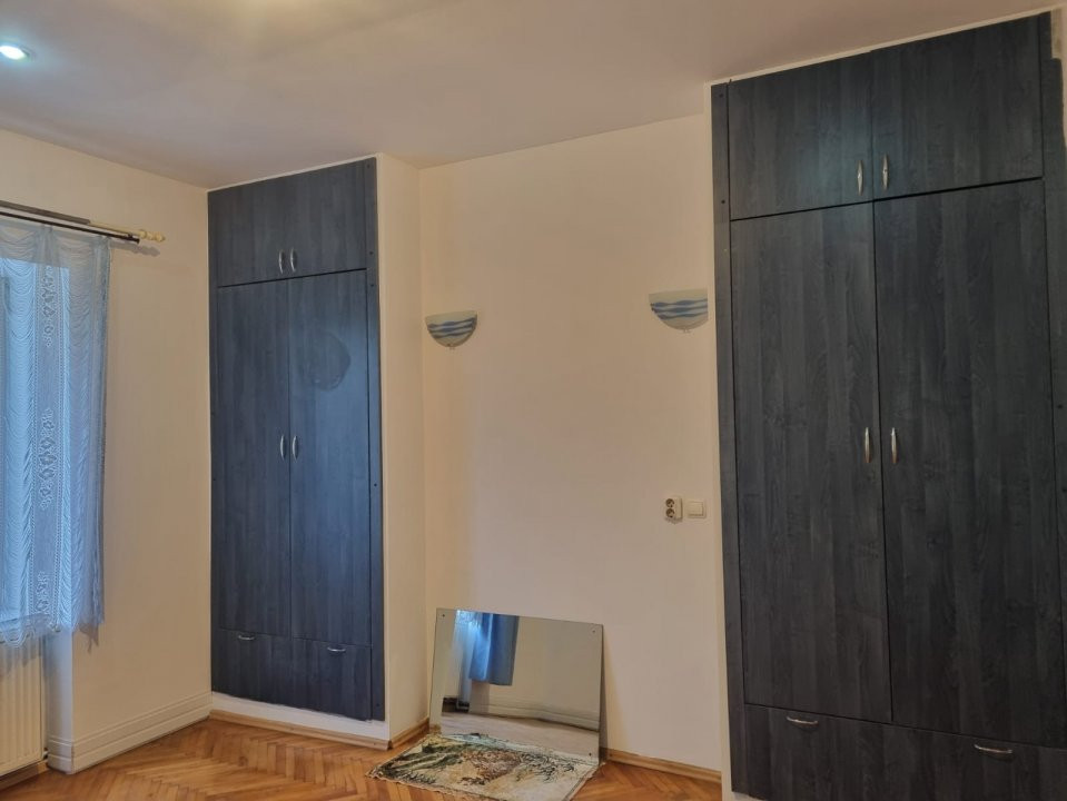 Apartament 3 camere cu gradina, zona Centrala - Parcul Cetatuia