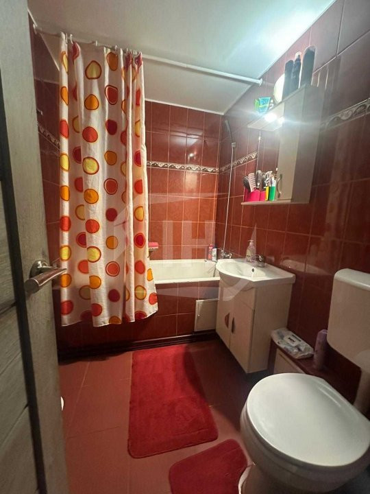 Apartament cu 3 camere, etaj 2, cartier Marasti