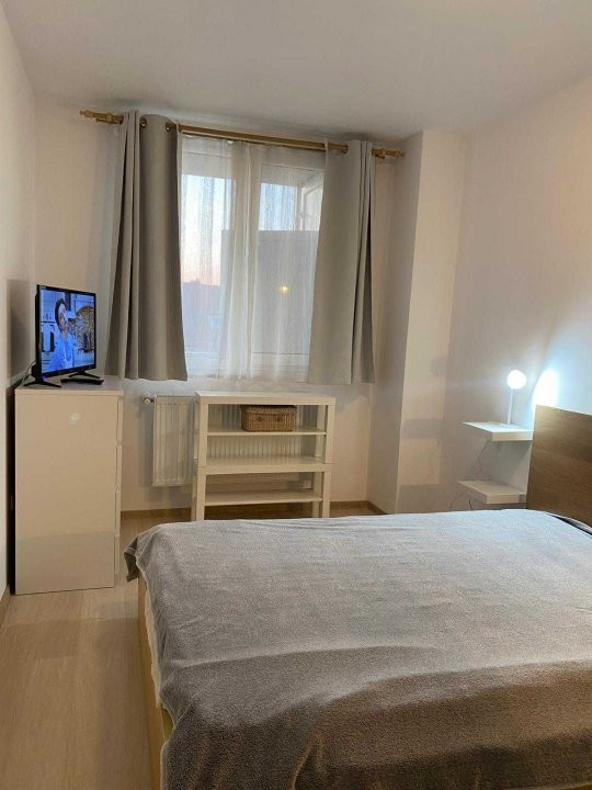 Apartament 2 camere, etaj intermediar, parcare