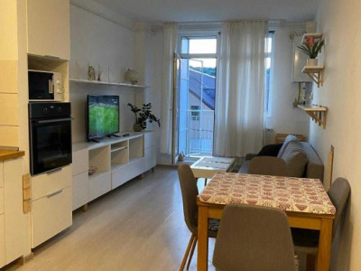 Apartament 2 camere, etaj intermediar, parcare