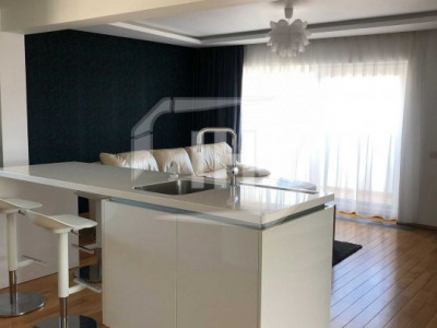 Apartament 4 camere, 2 bai, 80 mp, zona Titulescu!