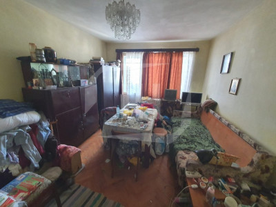 Apartament 2 camere decomandat, etaj intermediar, zona C. Brancusi