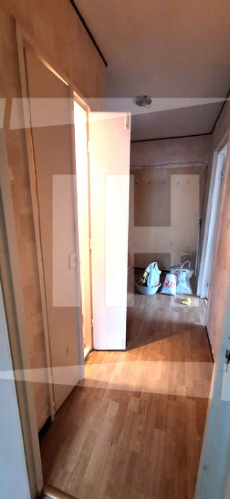 Apartament 2 camere decomandat, etaj intermedar, zona Podul Calvaria