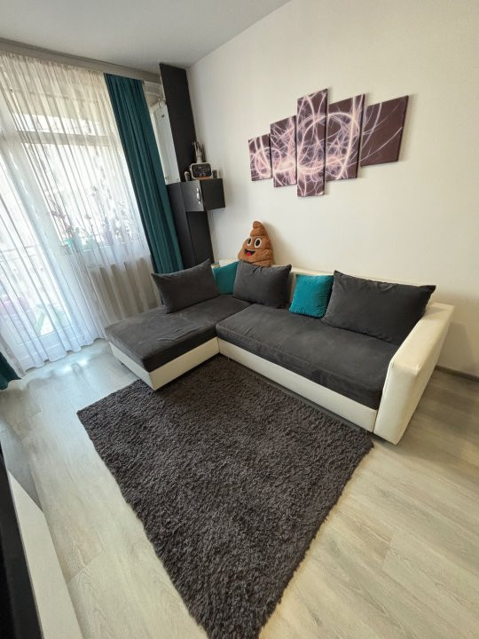 Apartament 2 camere, etaj intermediar, zona Complex Oasului