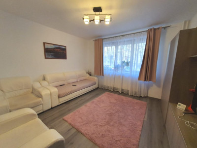 Apartament cu 2 camere, decomandat, zona Liviu Rebreanu