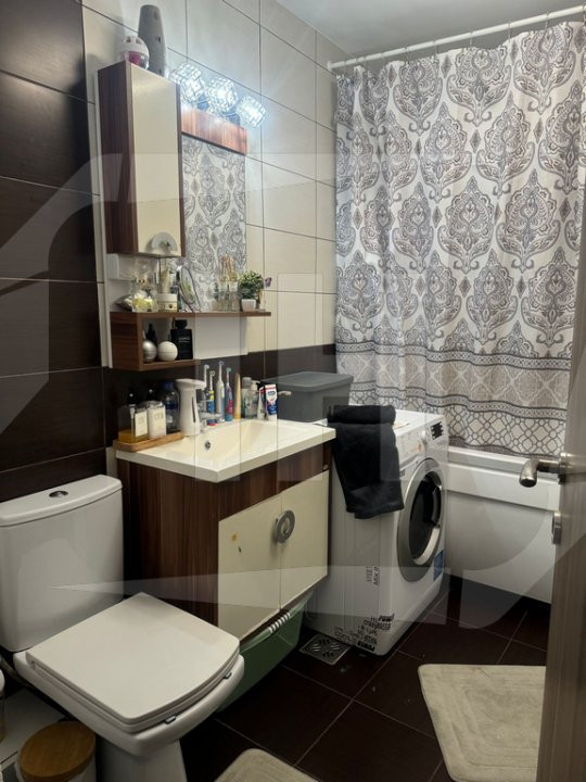 Apartament 2 camere decomandat, terasa 35mp, zona Vivo