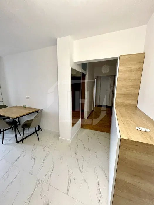 Apartament 3 camere, decomandat, Zona Aurel Vlaicu