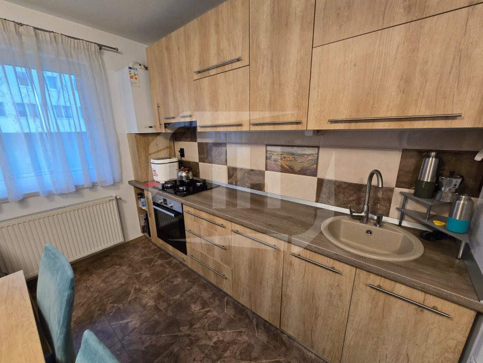 Apartament cu 3 camere, terasa 20 mp, garaj, zona Vivo