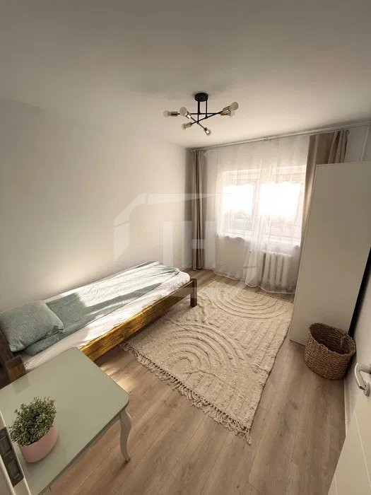 Apartament 3 camere, 2 bai, parcare, Zorilor zona Sigma