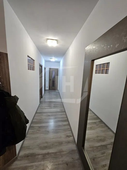 Apartament 2 camere, decomandat, garaj, Borhanci