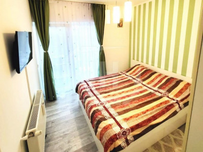 Apartament 3 camere cu priveliste, parcare, zona Vivo