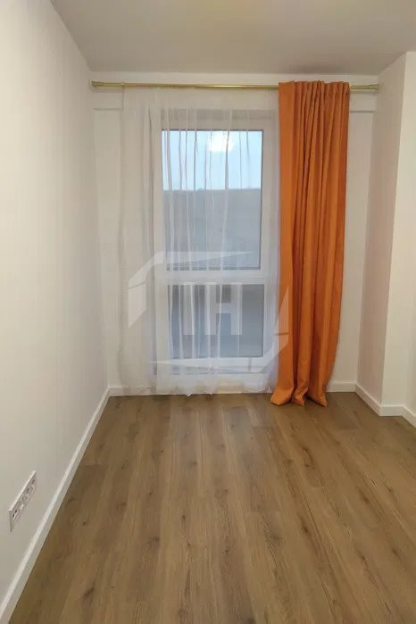 Apartament 2 camere decomandate si parcare cu CF