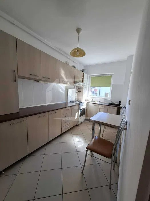 Apartament 2 camere, decomandat, garaj, Zorilor