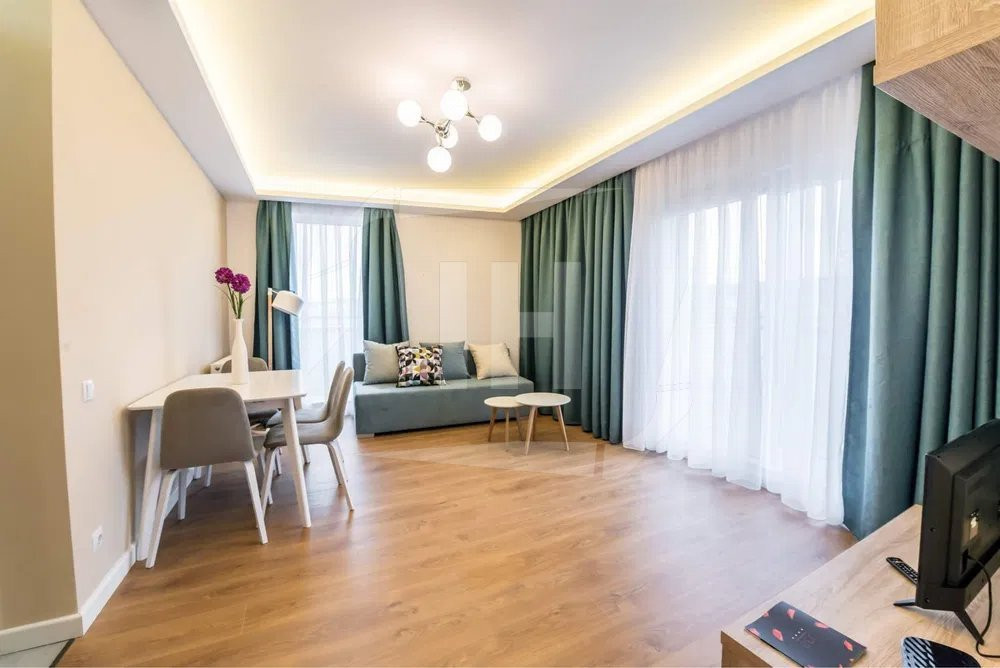 Apartament 2 camere, lux, parcare, zona Calea Turzii