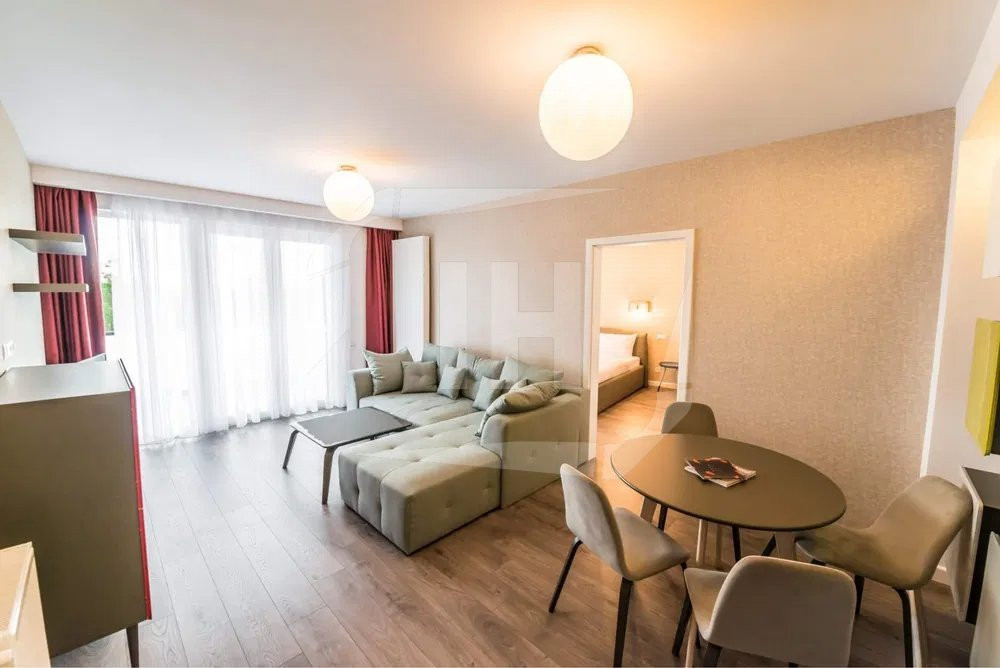 Apartament 2 camere, lux, parcare, zona Calea Turzii