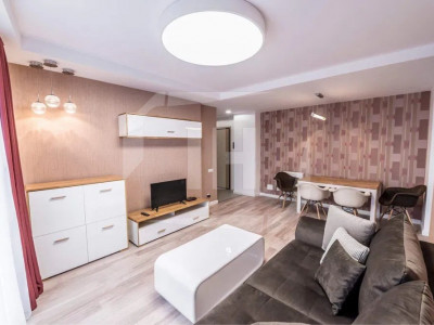 Apartament 2 camere, lux, parcare, zona Calea Turzii