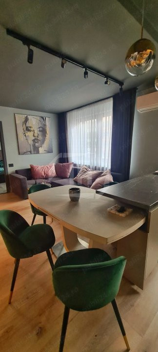 Apartament 3 camere, etajul 1, Piata Mihai VIteazul