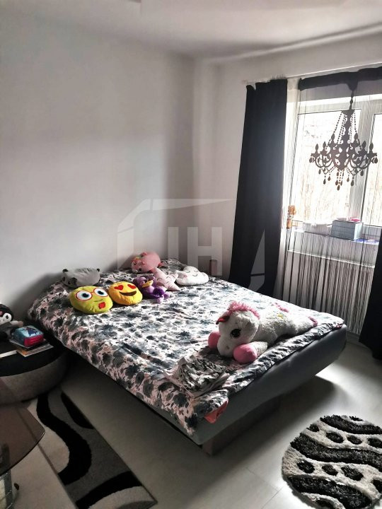 Apartament cu 2 decomandat, parcare, zona Primariei