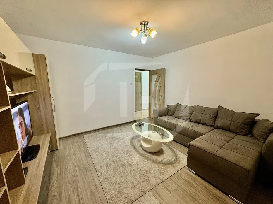 Apartament 2 camere, decomandat, parcare, Manastur zona Mehedinti